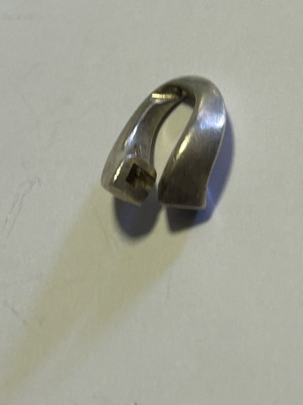 Gucci Gold-Tone Modern Hoop Pendant - Picture 11 of 12